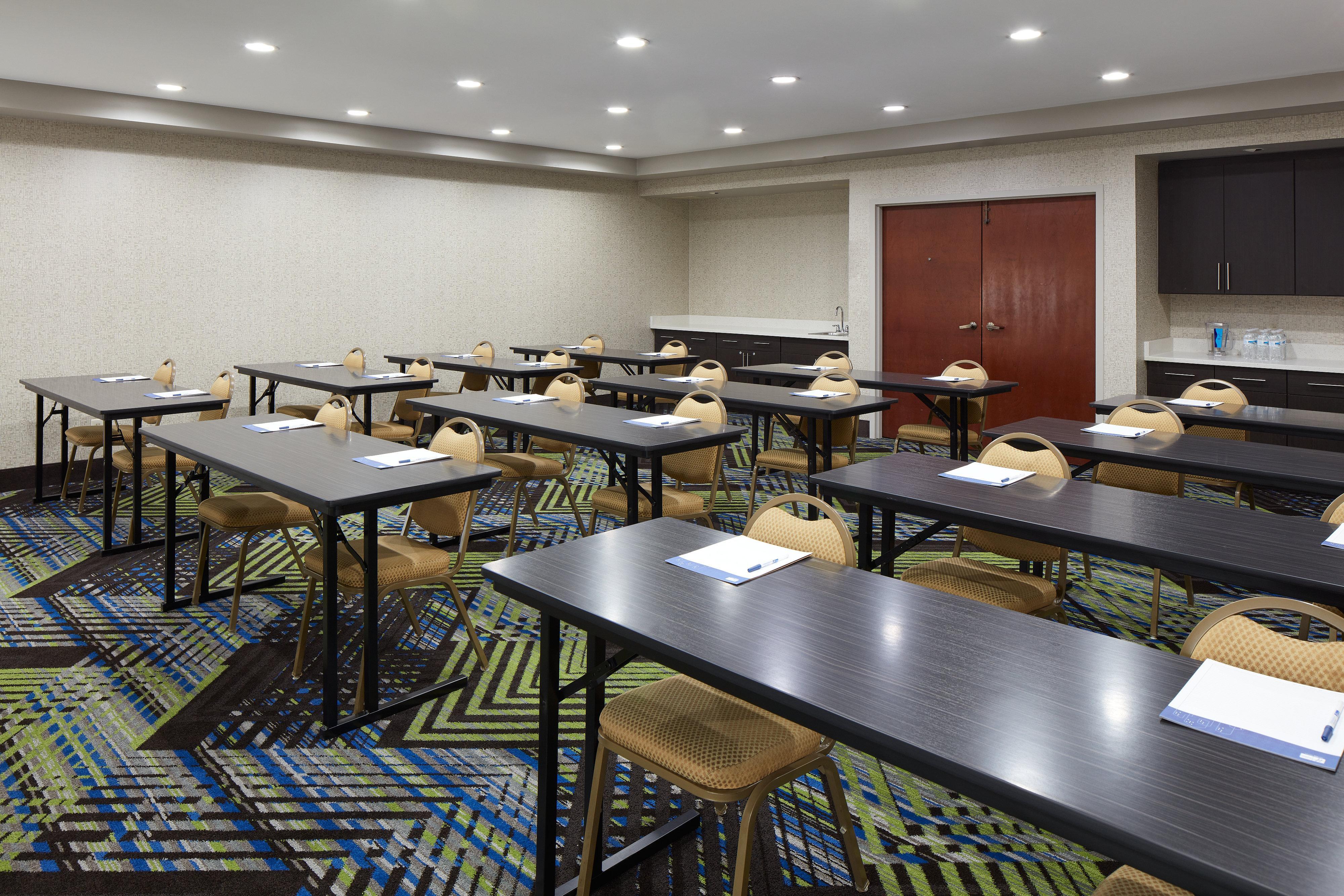 Hotel Express & Sw - Outlet Ctr Area By Ihg Asheville