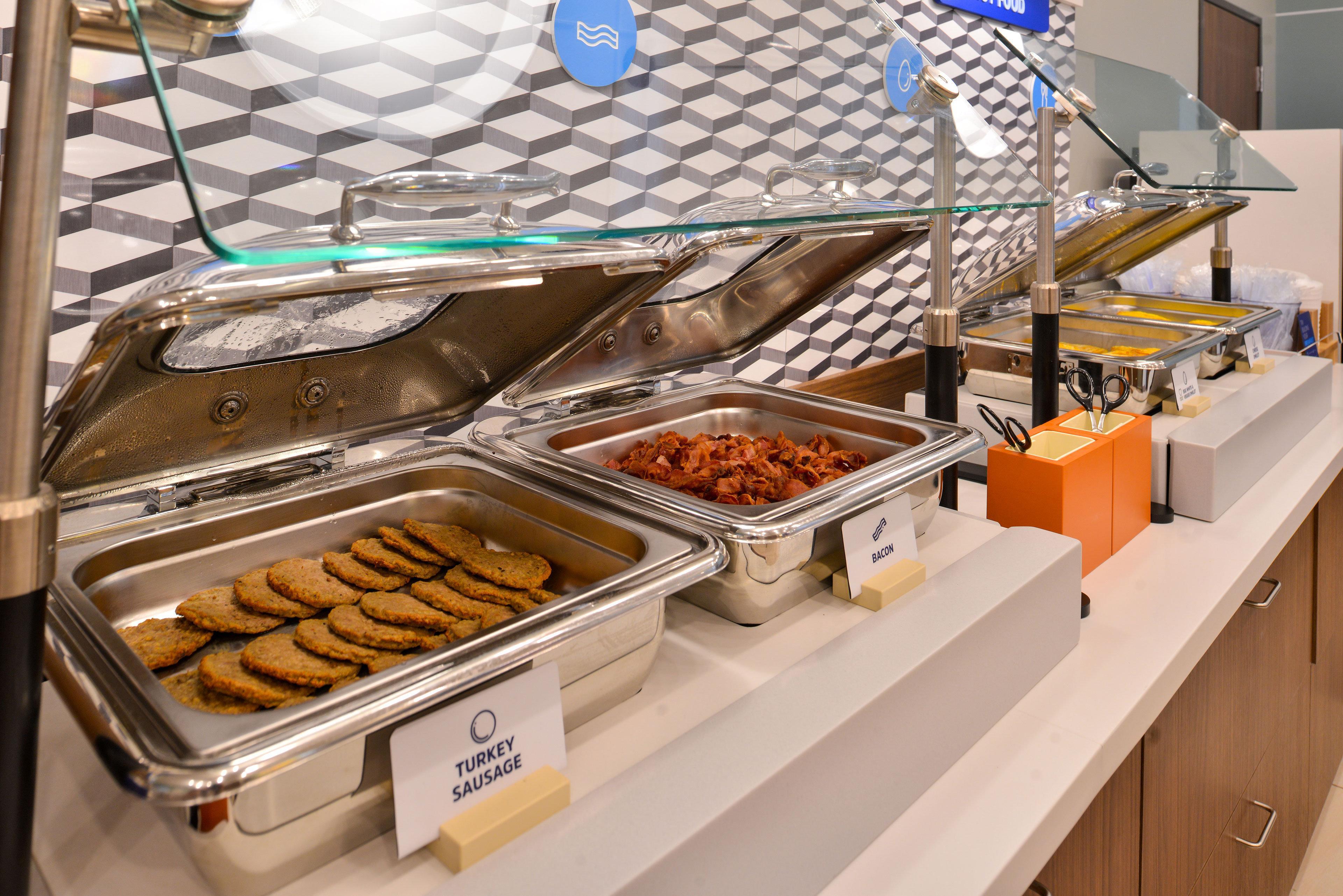 Express & Sw - Outlet Ctr Area By Ihg Hotel
