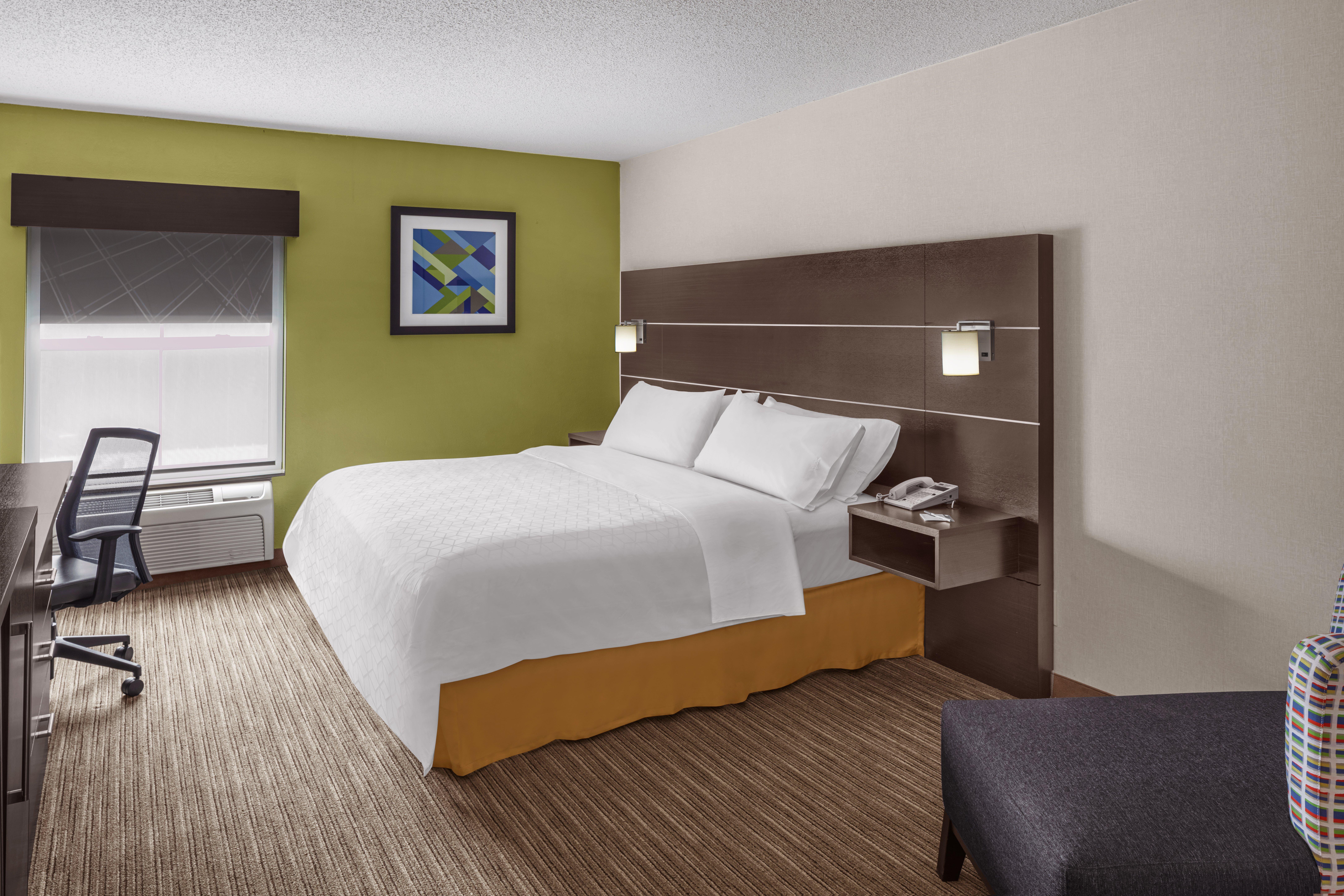 Holiday Express & Sw - Outlet Ctr Area By Ihg Asheville