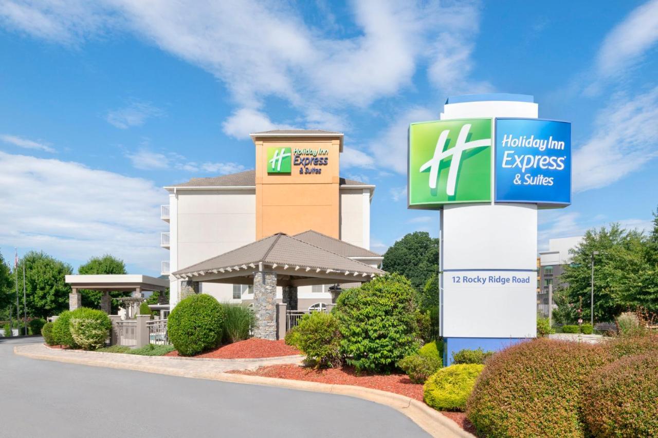 Holiday Express & Sw - Outlet Ctr Area By Ihg Hotel
