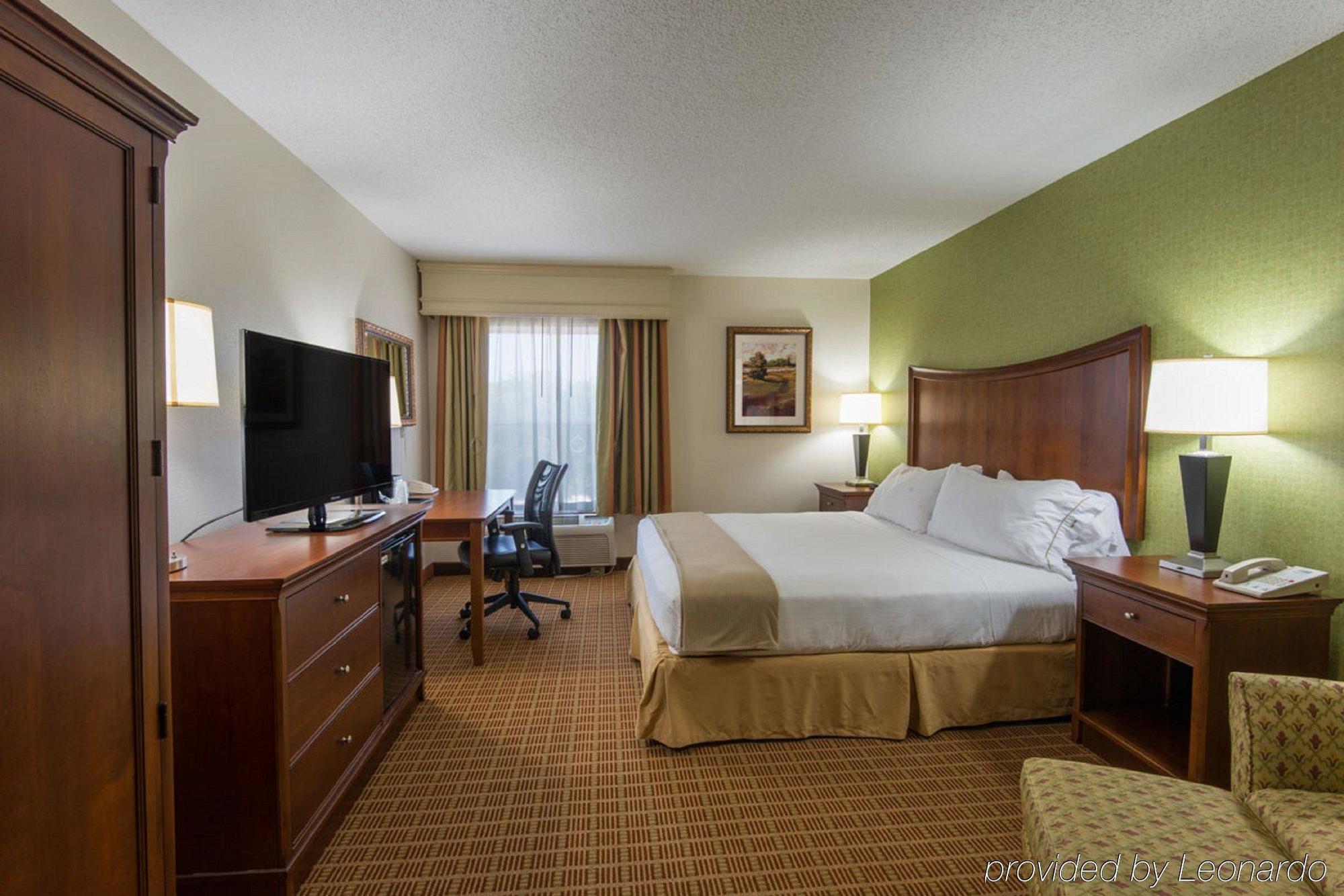 Express & Sw - Outlet Ctr Area By Ihg 2*