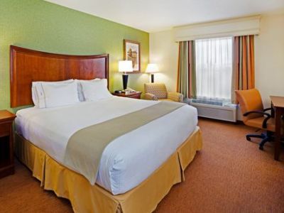 Hotel Express & Sw - Outlet Ctr Area By Ihg 2*