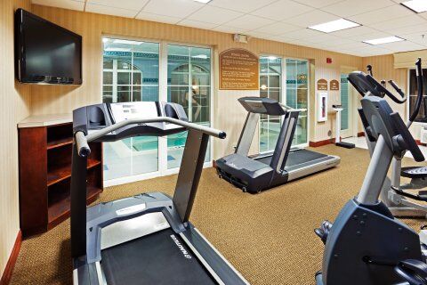Holiday Express & Sw - Outlet Ctr Area By Ihg Asheville